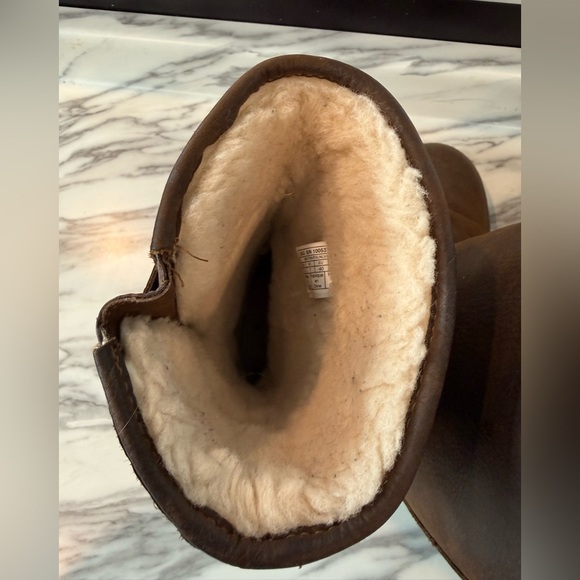 Ugg Sutter Boot - Picture 8 of 13